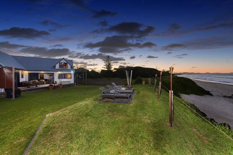 A PERFECT STAY - Belongil On The Beach - Events Australia 1