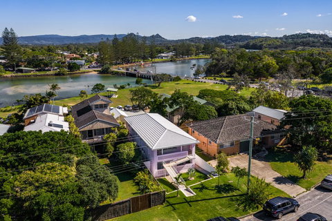 A PERFECT STAY - Sunset Beach - Riverside - Events Australia 2