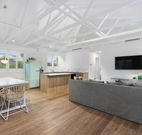 A PERFECT STAY - Sunset Beach - Summer Breeze - Events Australia