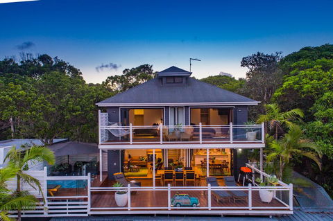 A PERFECT STAY - The Palms At Byron - Views Over Wategos Beach - Accommodation Europe 1