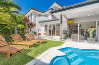 A SWEET ESCAPE - Serenity on Sallywattle