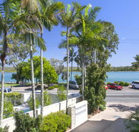 Aarons Luxury Retreat - Events Australia