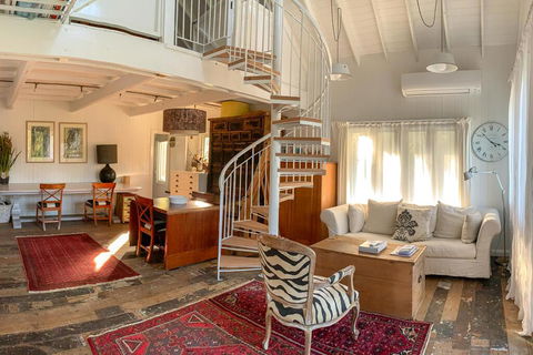 Abelia House - Accommodation Europe 1