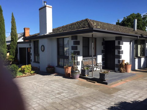 Abode33 - Accommodation Europe 1