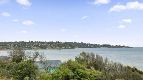 ABSOLUTE BEACHFRONT - FRANKSTON - Events Australia 1