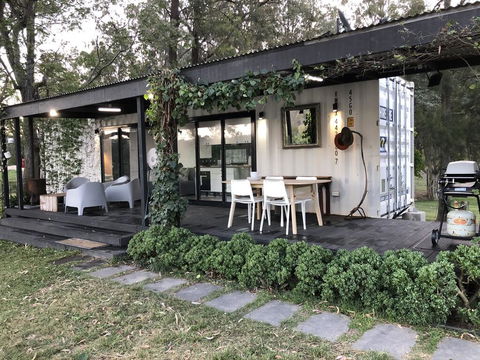 Absolute Riverfront Shipping Container Cabin - Events Australia 0