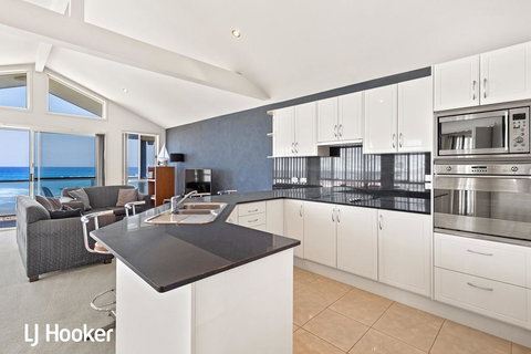 Absolute Waterfront @ Anna Bay - Events Australia 1