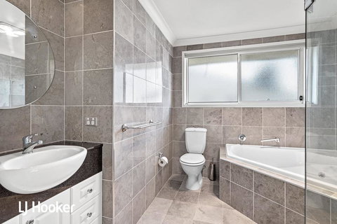 Absolute Waterfront @ Anna Bay - Events Australia 2