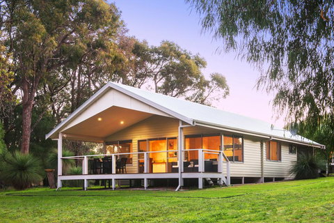 Acacia Chalets Margaret River - Events Australia 0