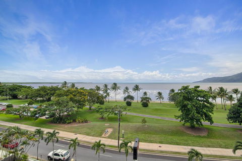 Acacia Court Hotel - Accommodation Europe 2