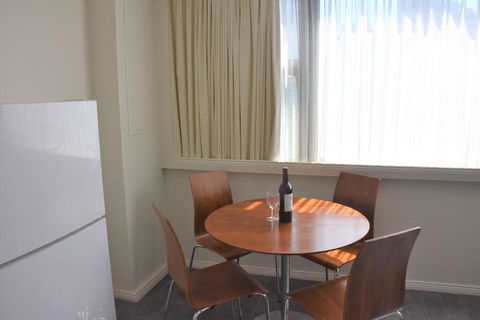 Accommodation Sydney City Centre - Hyde Park Plaza Park View College Street Studio Apartment - Tourism Bookings 1
