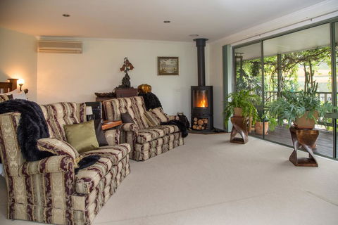 Acheron Acres Riverside - Events Australia 0