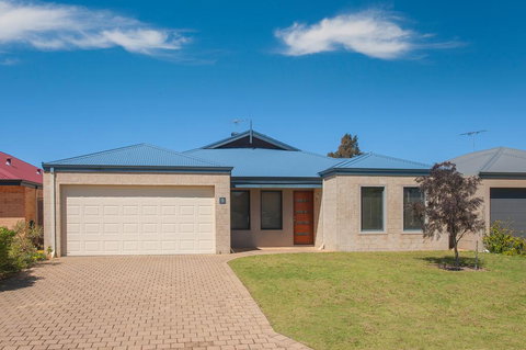 Acrosstheway - Events Australia 0