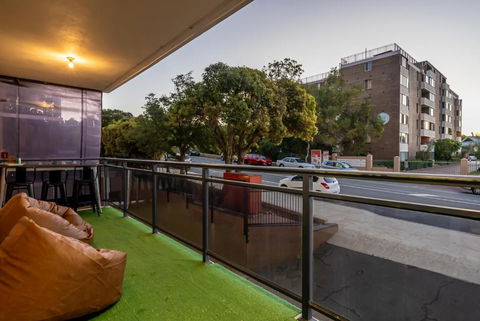 EAST4 - Vintage Vibes East Freo 2B 1BA - Events Australia 3