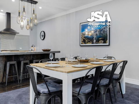 Edelweiss Cottage - Events Australia 4