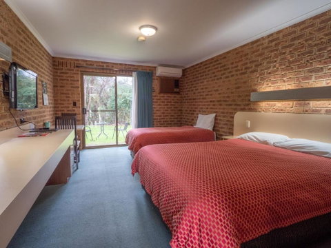 Eildon Parkview Motor Inn Room 7 - Tourism Bookings 1