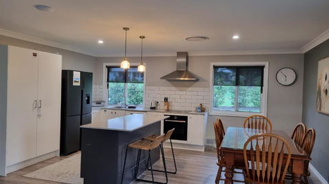 Fig Tree Farm B&B Highvale-Farmstay Near Brisbane! - Events Australia 1
