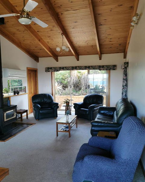 Flinders Island Masters Quarters - Lady Barron - Events Australia 4