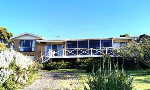 Flinders Island Masters Quarters - Lady Barron - Events Australia 0