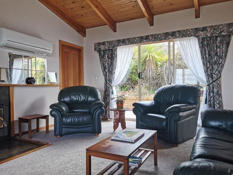 Flinders Island Masters Quarters - Lady Barron - Events Australia 2