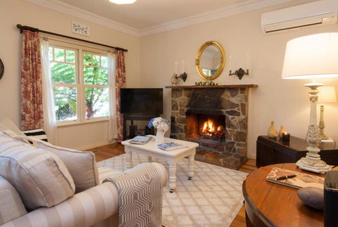 Fern Falls Cottages - Garden Cottage - Tourism Bookings 3