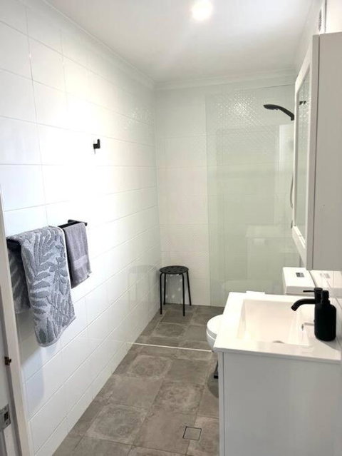 Gabba Central 2 Separate Homes 1 Block 6 Bdrms - Tourism Bookings 3