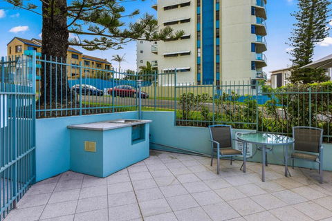 Gena Apartments Unit 7 Kings Beach QLD - Events Australia 4