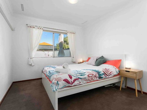 Getaway Villa 2br, Sleeps 4, Near Beach - Events Australia 1