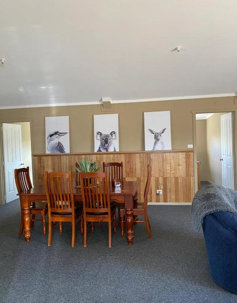 Great Lakes Wilderness Three Bedroom Home - Events Australia 1