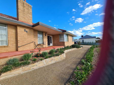 Harden Golfers Rest Accommodation - Tourism Bookings 3