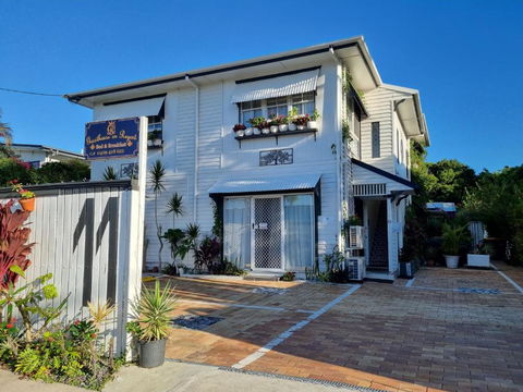 GUESTHOUSE On REGENT Bed & Breakfast - Events Australia 3