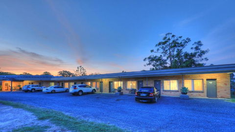 Hilldrop Motor Inn - Tourism Bookings 3