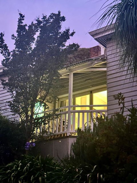 Hilltop Cottage - Tourism Bookings 2