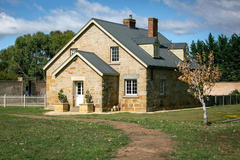 Historic Sandstone Ross Farmhouse - Events Australia 0