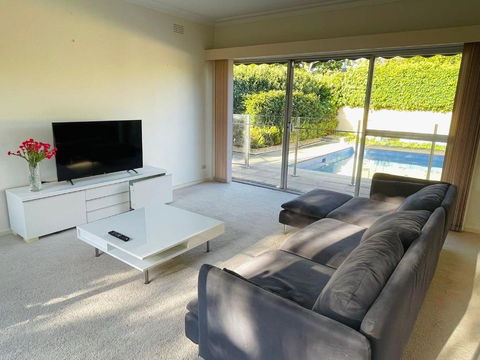 Home In Brighton - Tourism Bookings 0