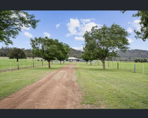 Hunter Village - Tourism Bookings 1