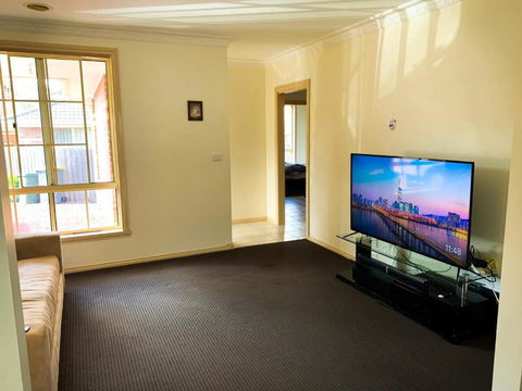 In The Heart Of Epping Shared House - Events Australia 0