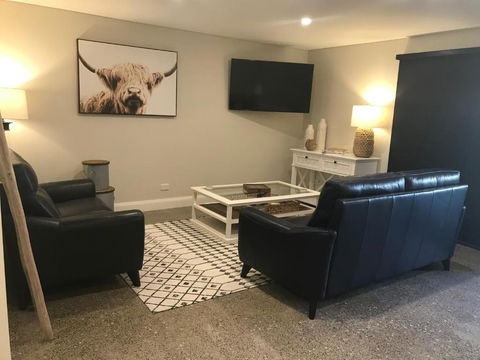 Inn Scone - Tourism Bookings 1