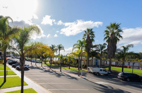 Hotel Renmark - Events Australia 1