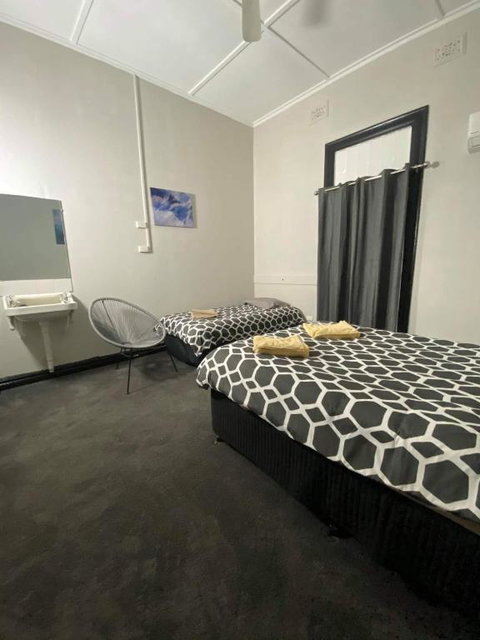 Imperial Hotel Coonabarabran - Tourism Bookings 2