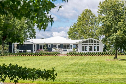 Isca House, Exeter, NSW - Tourism Bookings 0