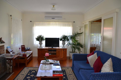 Admurraya House Bed & Breakfast - Events Australia 1