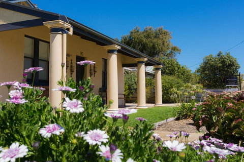 Agnes Cottage Bed & Breakfast - Events Australia 0