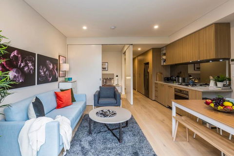 Air Conditioned One Bedroom With Pool Close To CBD - Events Australia 3