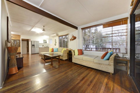 Airlie Getaway - Airlie Beach - Events Australia 3