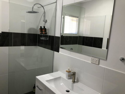 Airlie Getaway Unit 1 - Events Australia 3