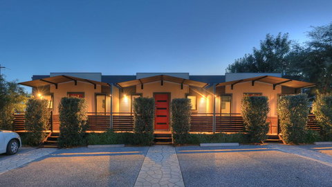 Airport Tourist Village Melbourne - Events Australia 0