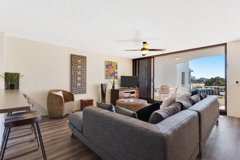 Alex Headland Beachfront - Events Australia 1