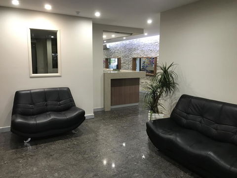 Alexander Holiday Apartments - Events Australia 0