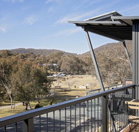 Alpine Lake Retreat - Events Australia